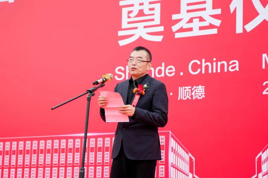 c6200e5debbd4507ab6f32b8a9efd5a1~tplv-tt-origin-web_gif.jpg